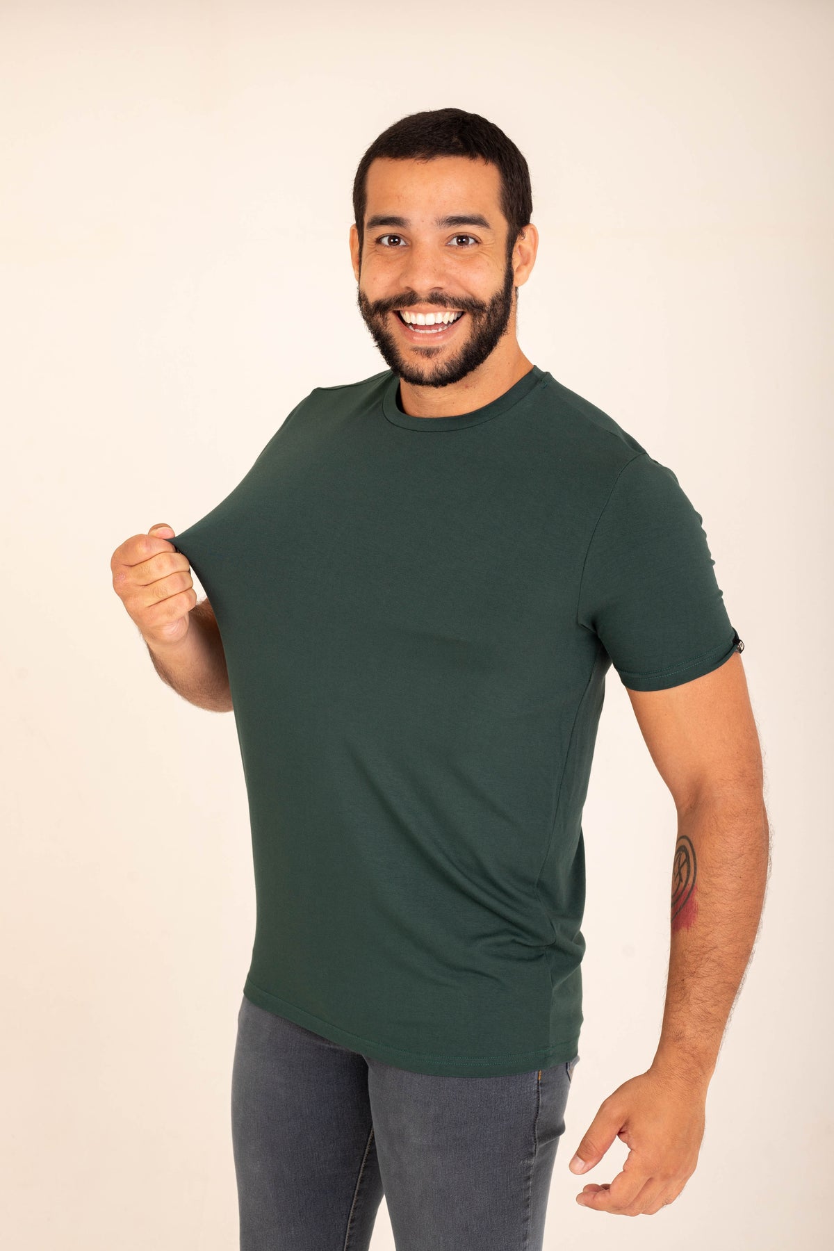 T-SHIRT MASCULINA VISCO BALI