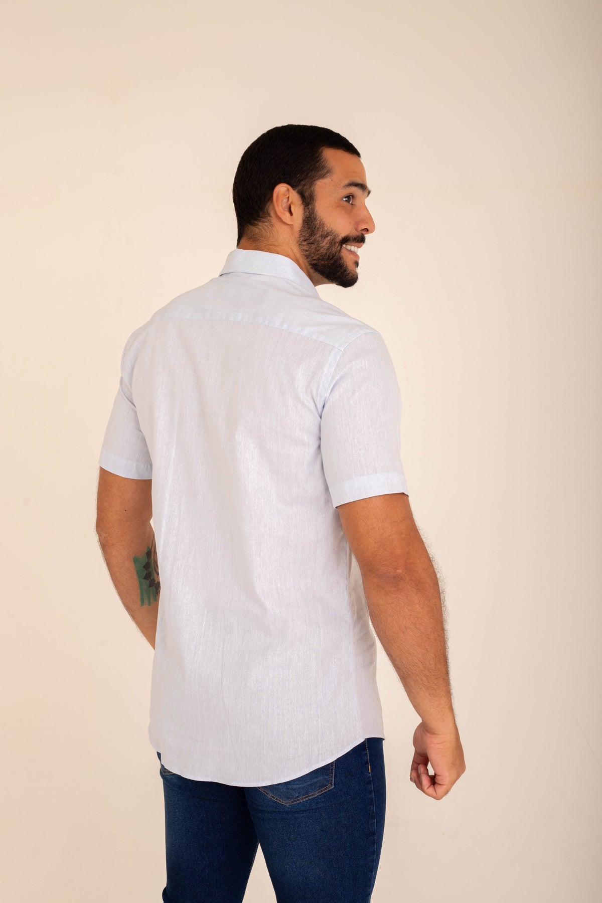 CAMISA MASCULINA LISTRADA