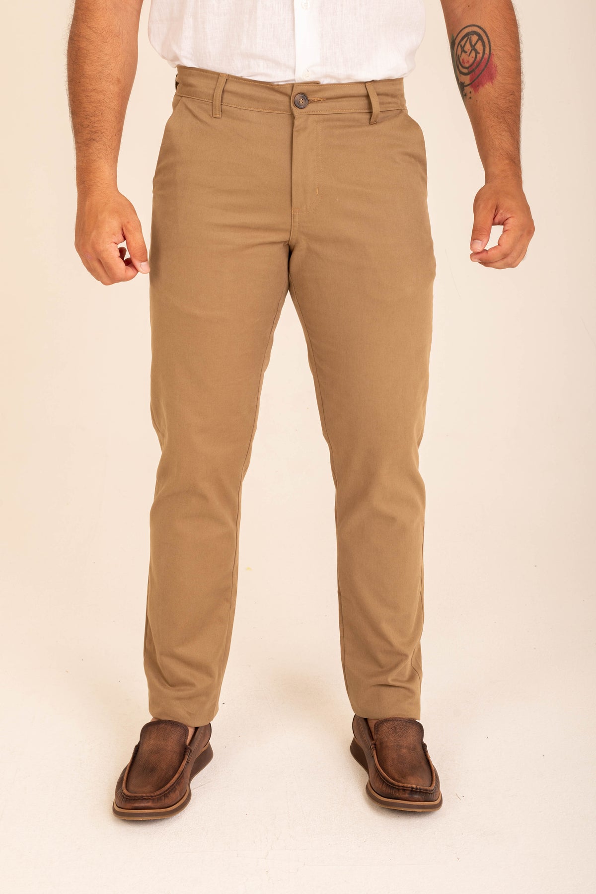 CALCA MASCULINA EM SARJA