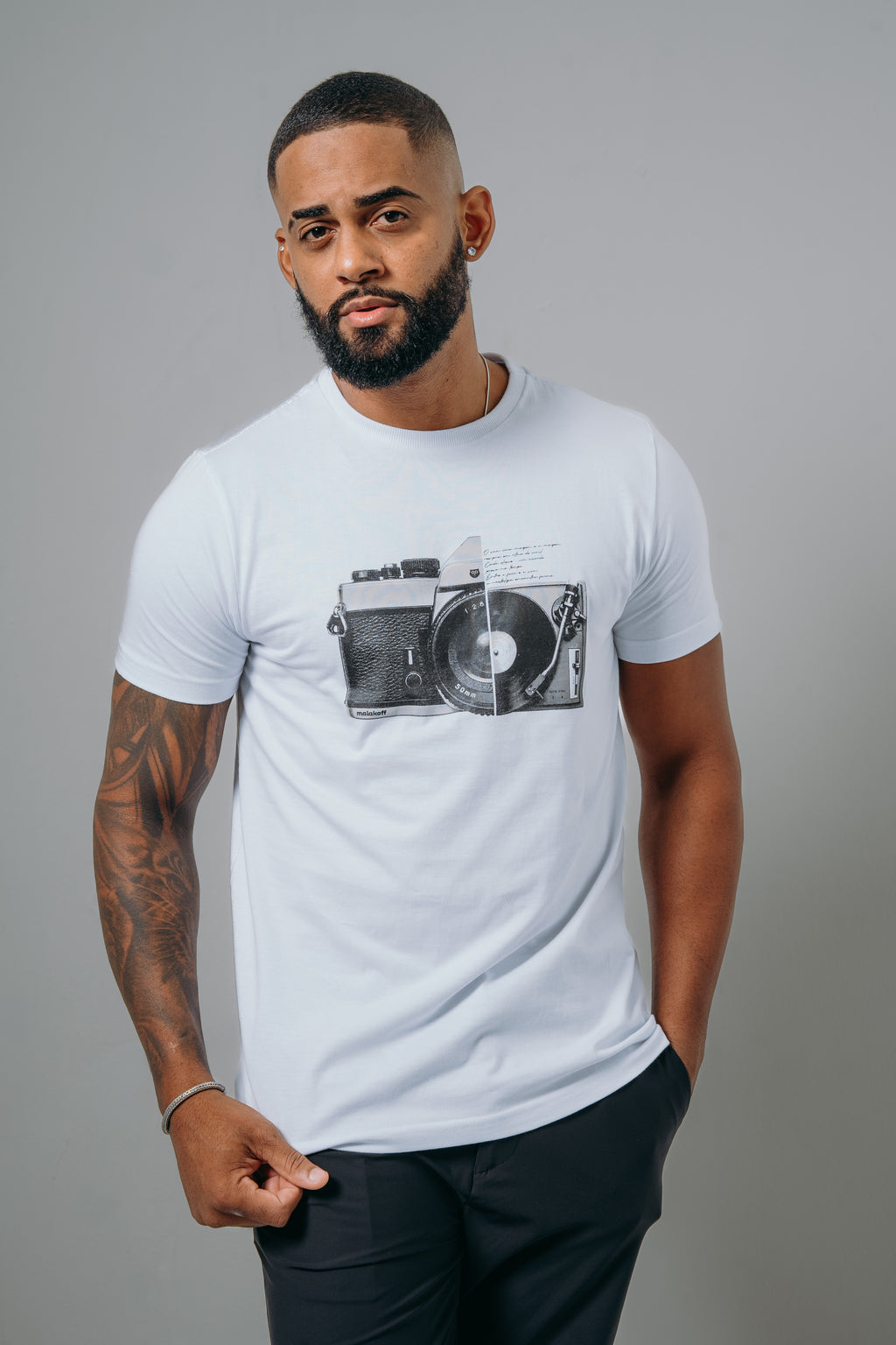 T-SHIRT MASCULINA MAQUINA FOTOGRÁFICA