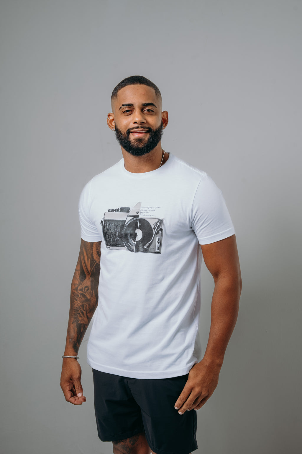 T-SHIRT MASCULINA MAQUINA FOTOGRÁFICA