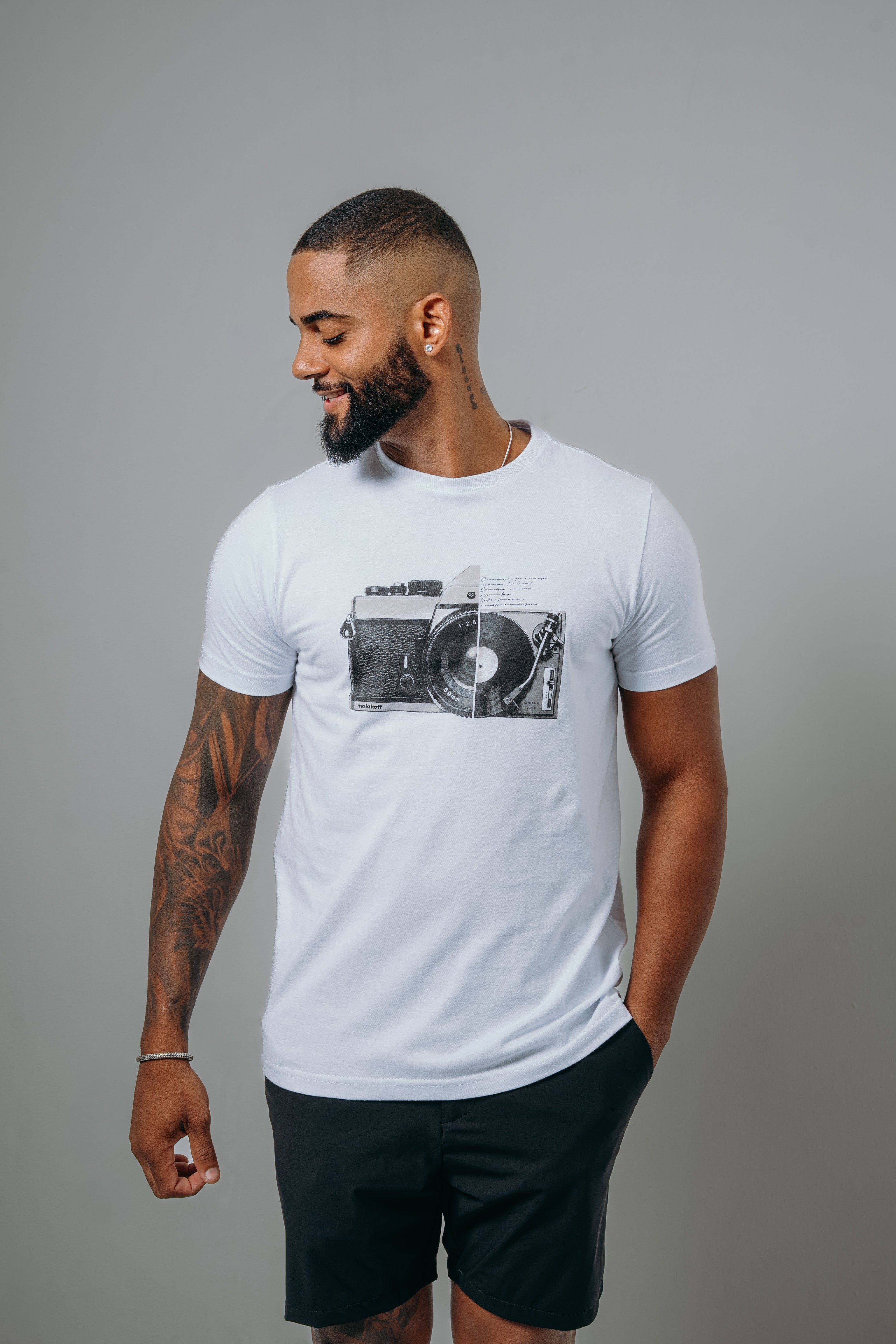 T-SHIRT MASCULINA MAQUINA FOTOGRÁFICA