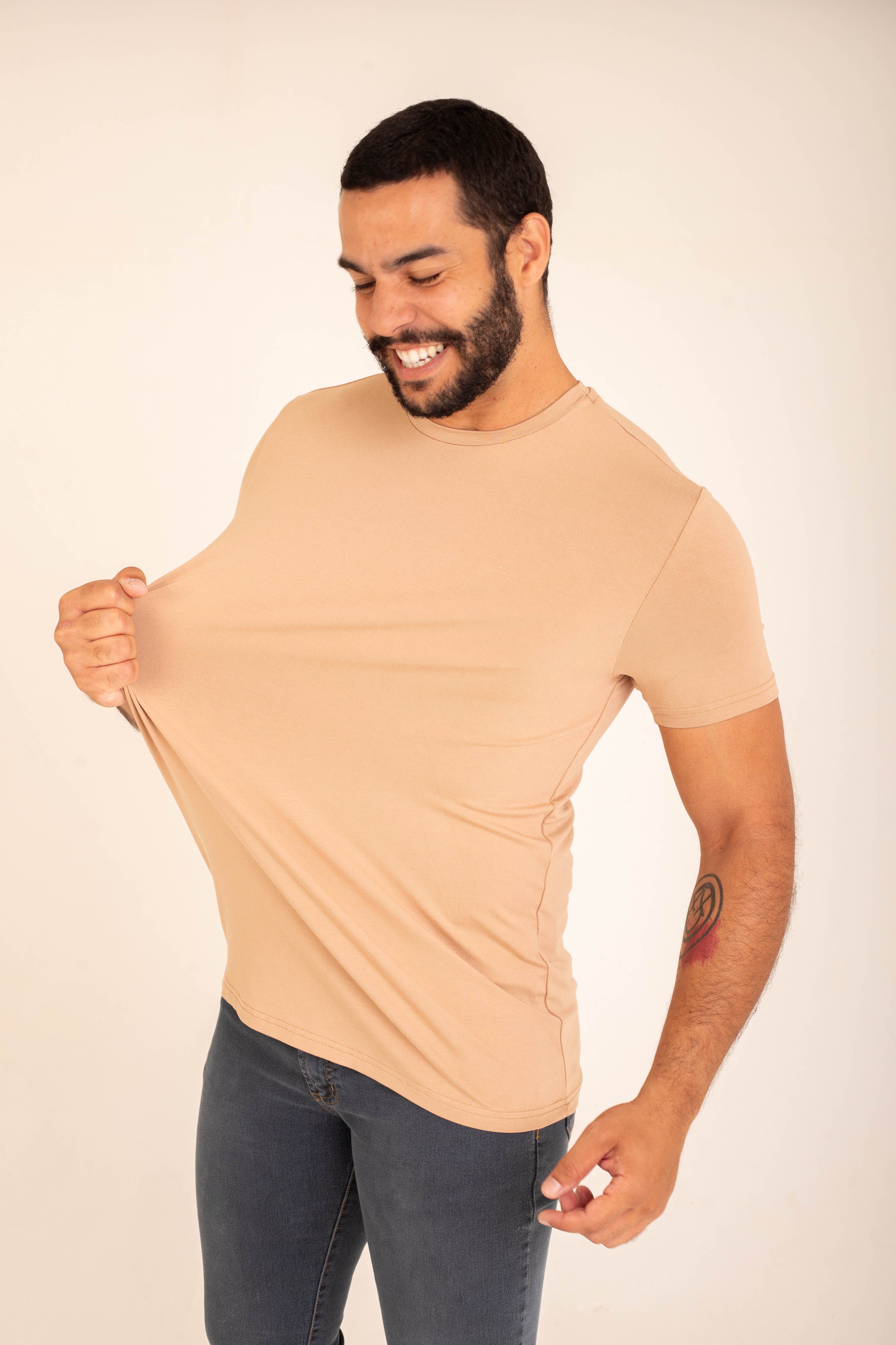T-SHIRT MASCULINA VISCO BALI