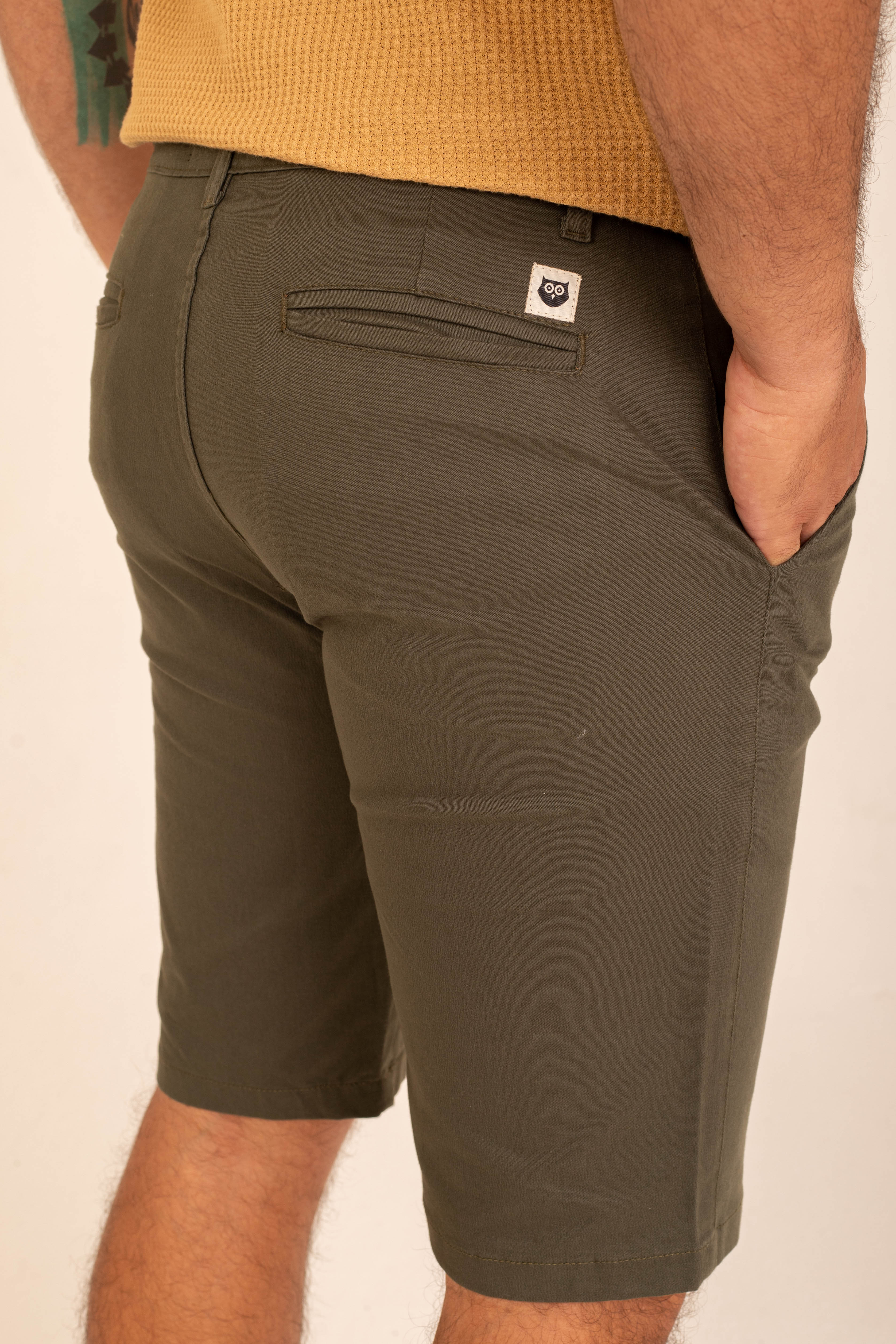 BERMUDA MASCULINA EM SARJA